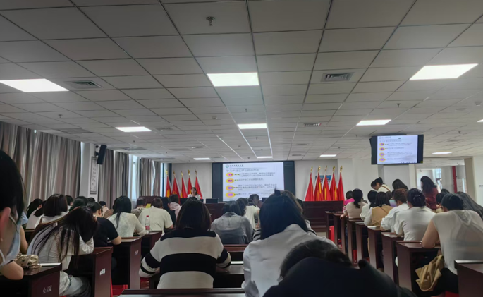 筑牢法律防線 保障護理安全 ——寧遠縣中醫醫院開展護士法律知識培訓